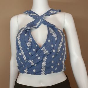 LF Blue Daisy Criss-Cross Chambray Boho Ruffle Floral Crop Top 4 Blue NWT